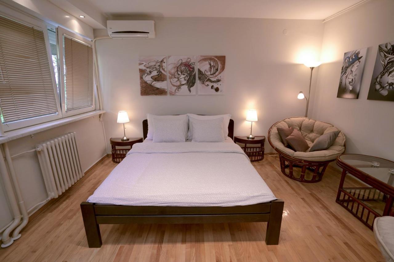 Ratan Apartamento Belgrado Exterior foto