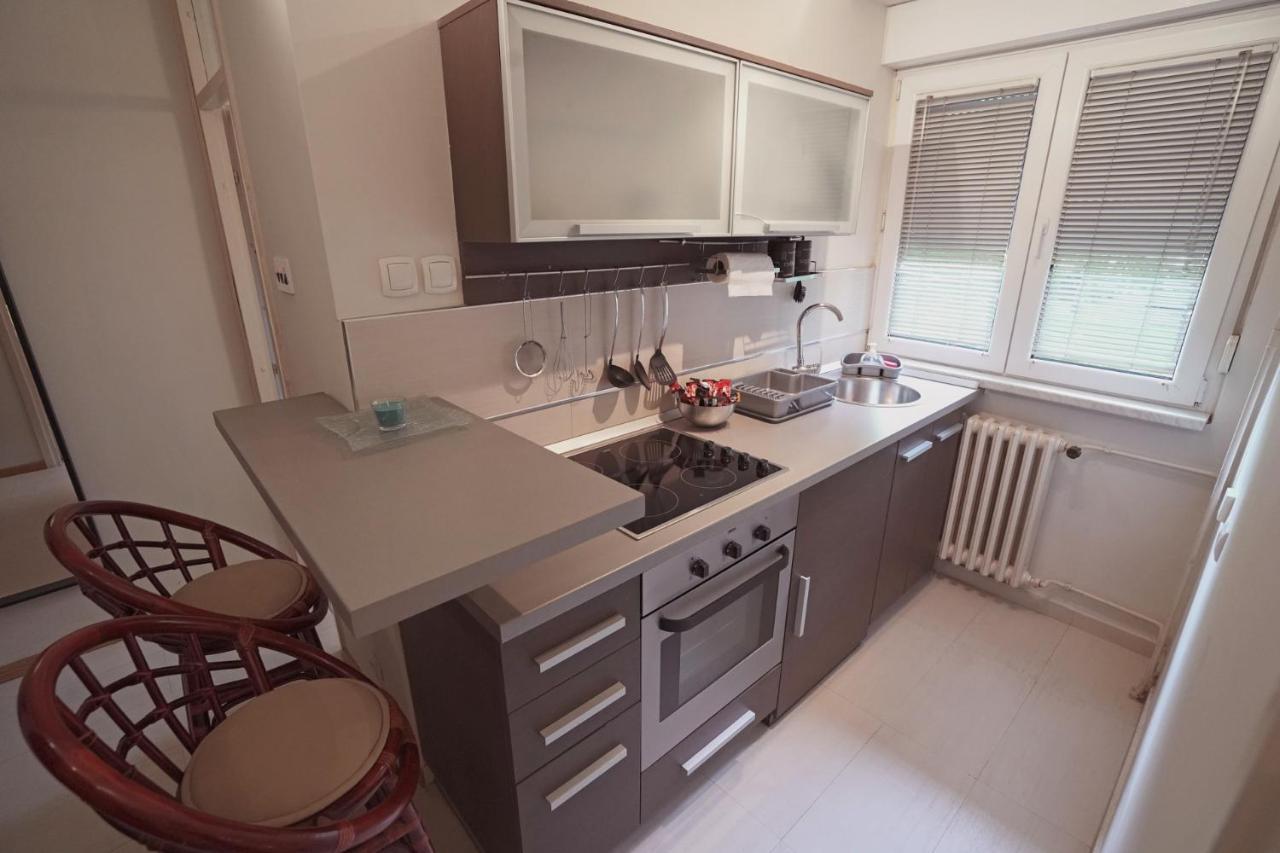 Ratan Apartamento Belgrado Exterior foto
